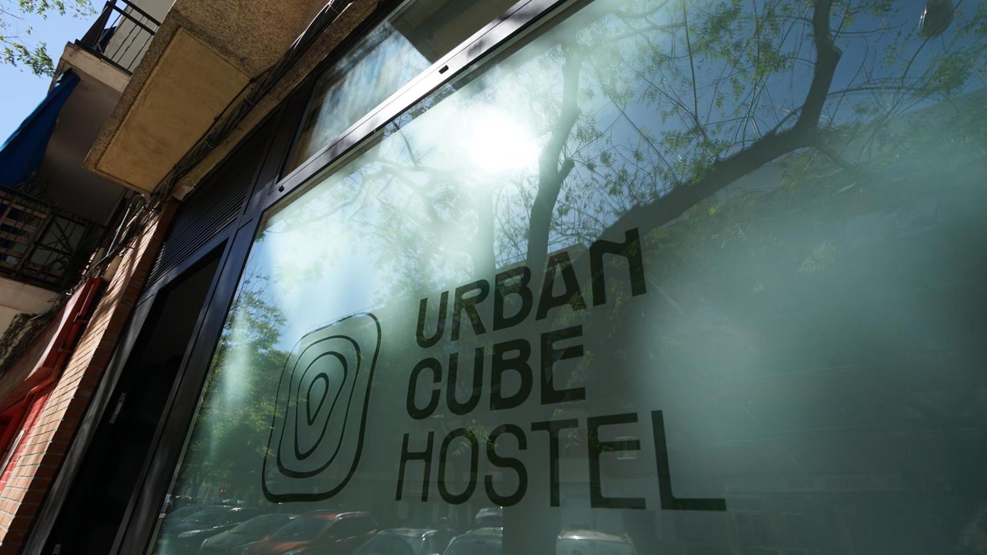 Urban Cube Hostel Sevilla 外观 照片