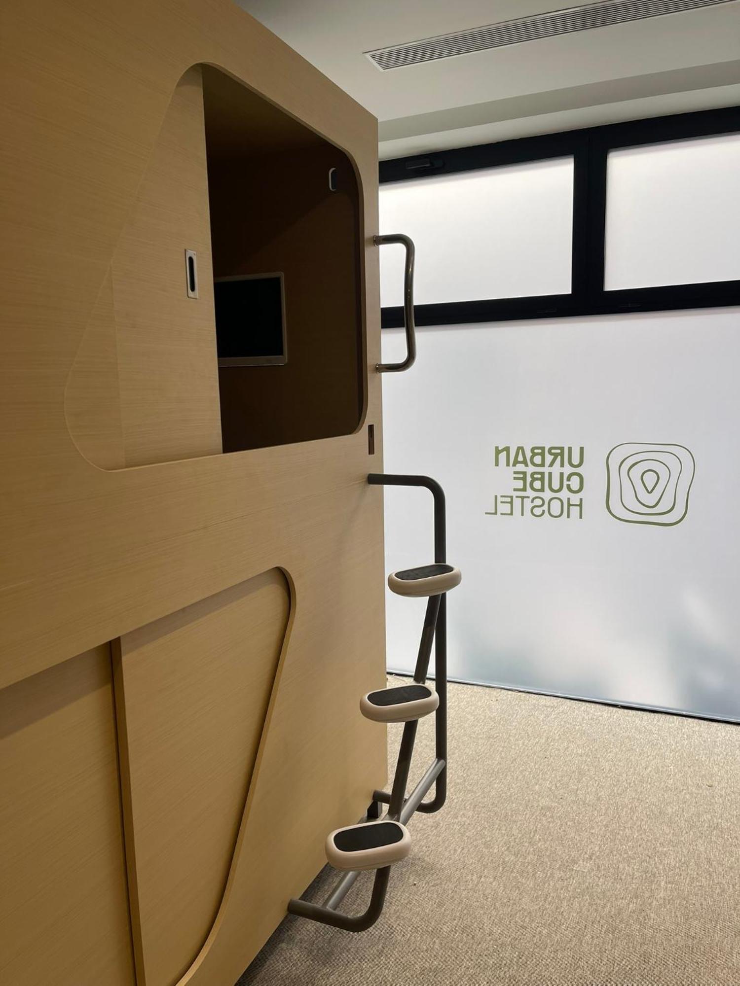 Urban Cube Hostel Sevilla 外观 照片