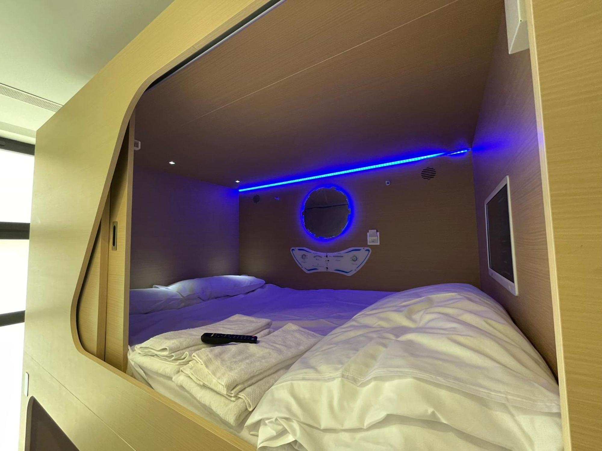 Urban Cube Hostel Sevilla 外观 照片