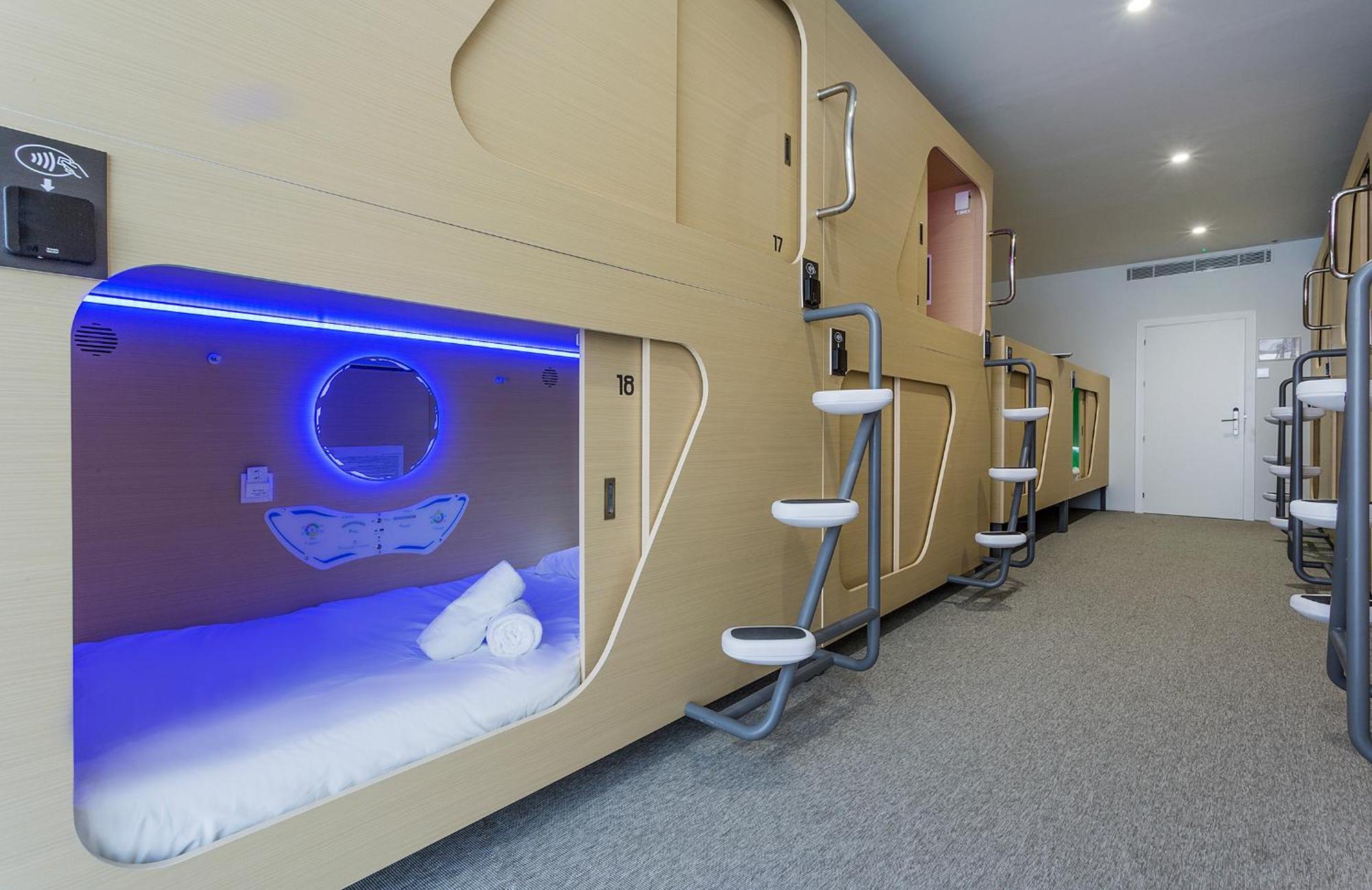 Urban Cube Hostel Sevilla 外观 照片