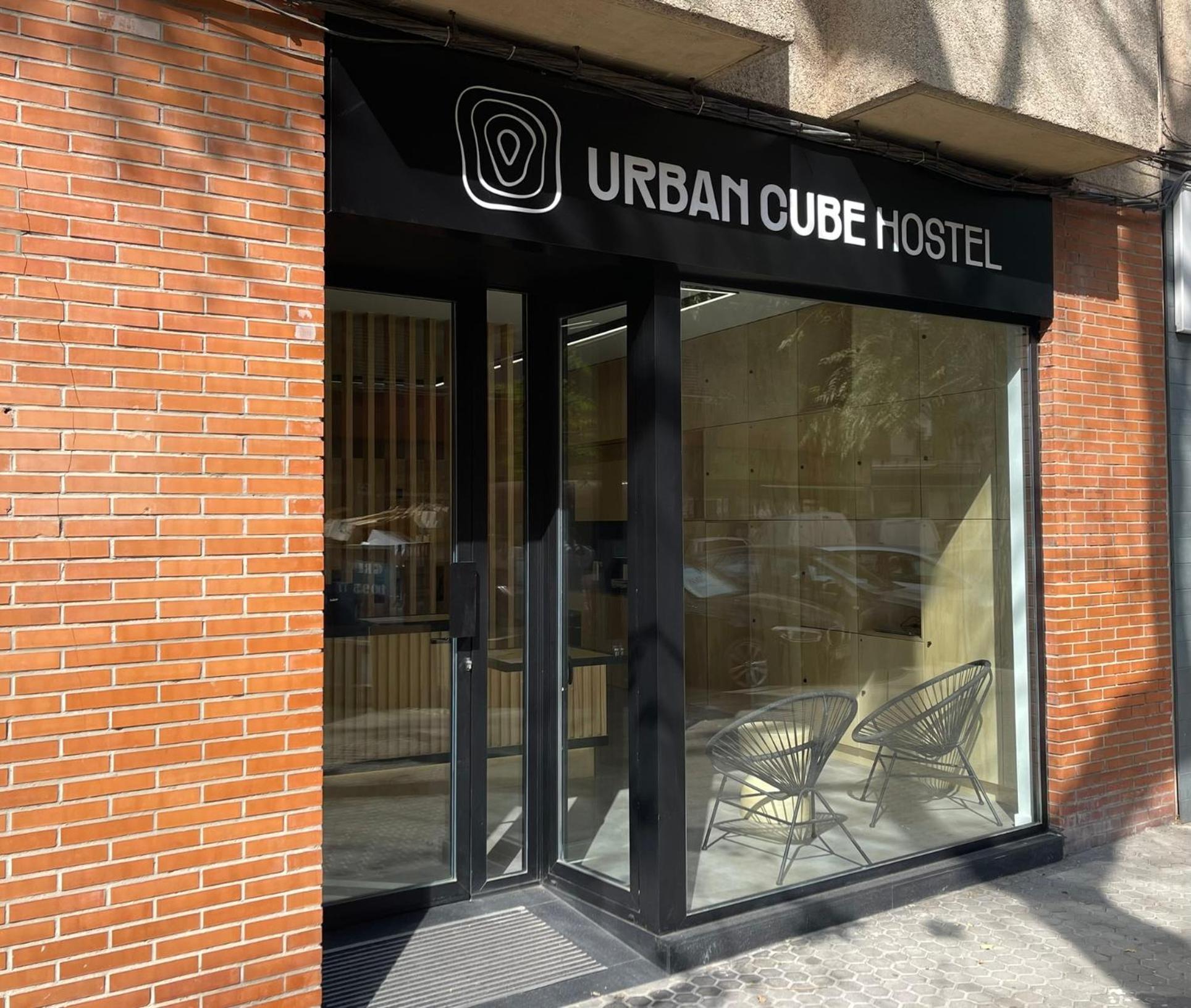 Urban Cube Hostel Sevilla 外观 照片